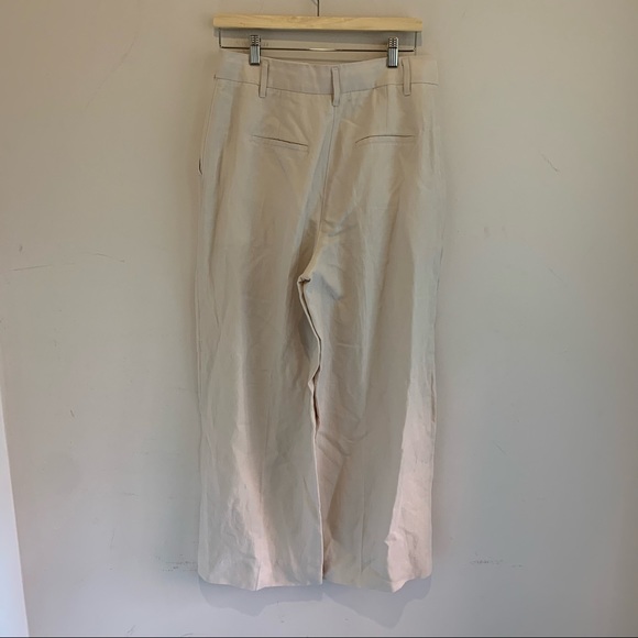 Aritzia Effortless (Short) Linen Pants - Picture 2 of 9